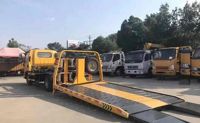 安龙汽车中途维修案例